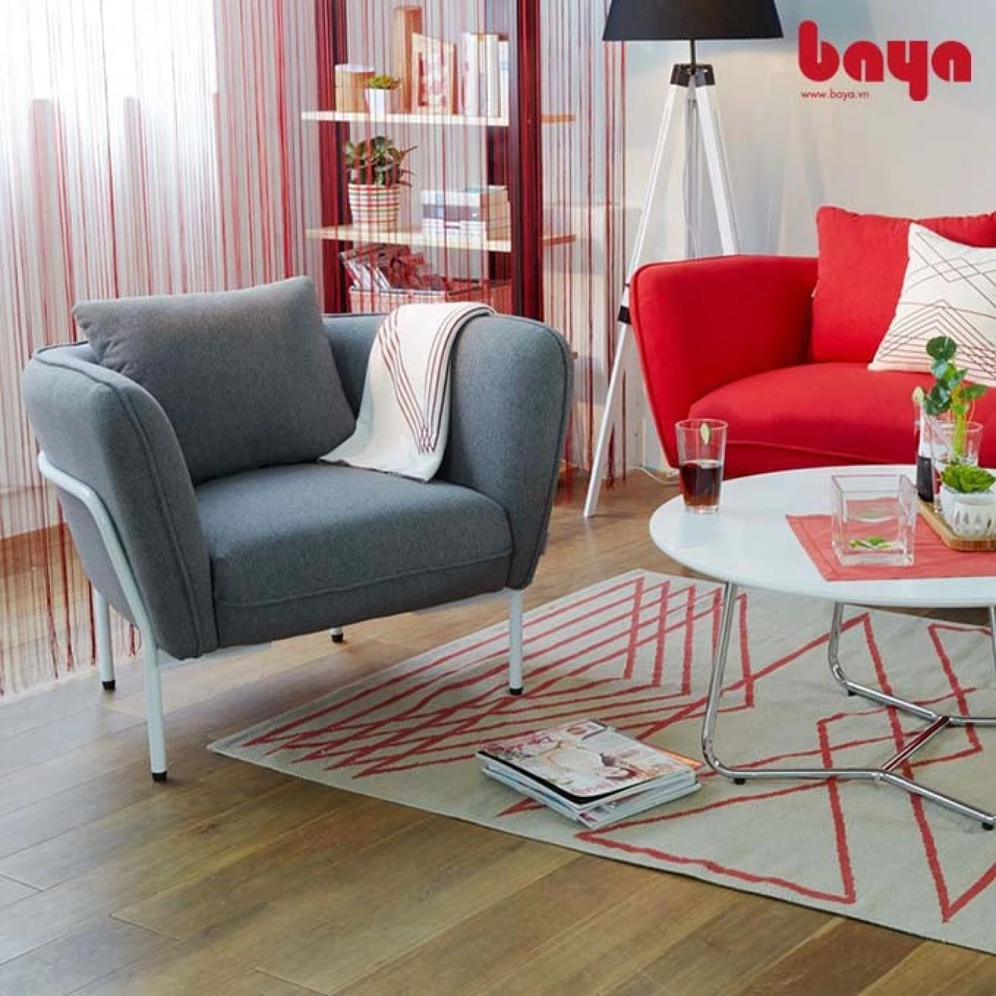The gray color of FUNKY felt sofa brings elegance, easily combined with many different colors to create a lively yet harmonious space.
